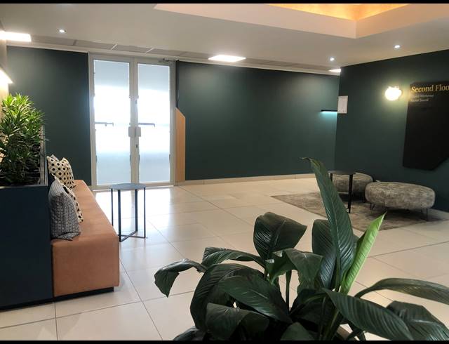 143M² OFFICE TO LET IN HYDE PARK